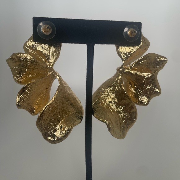 Nicholls Jewellery Gold Leaf Statement Earrings UK Designer Botanical - Picture 5 of 9